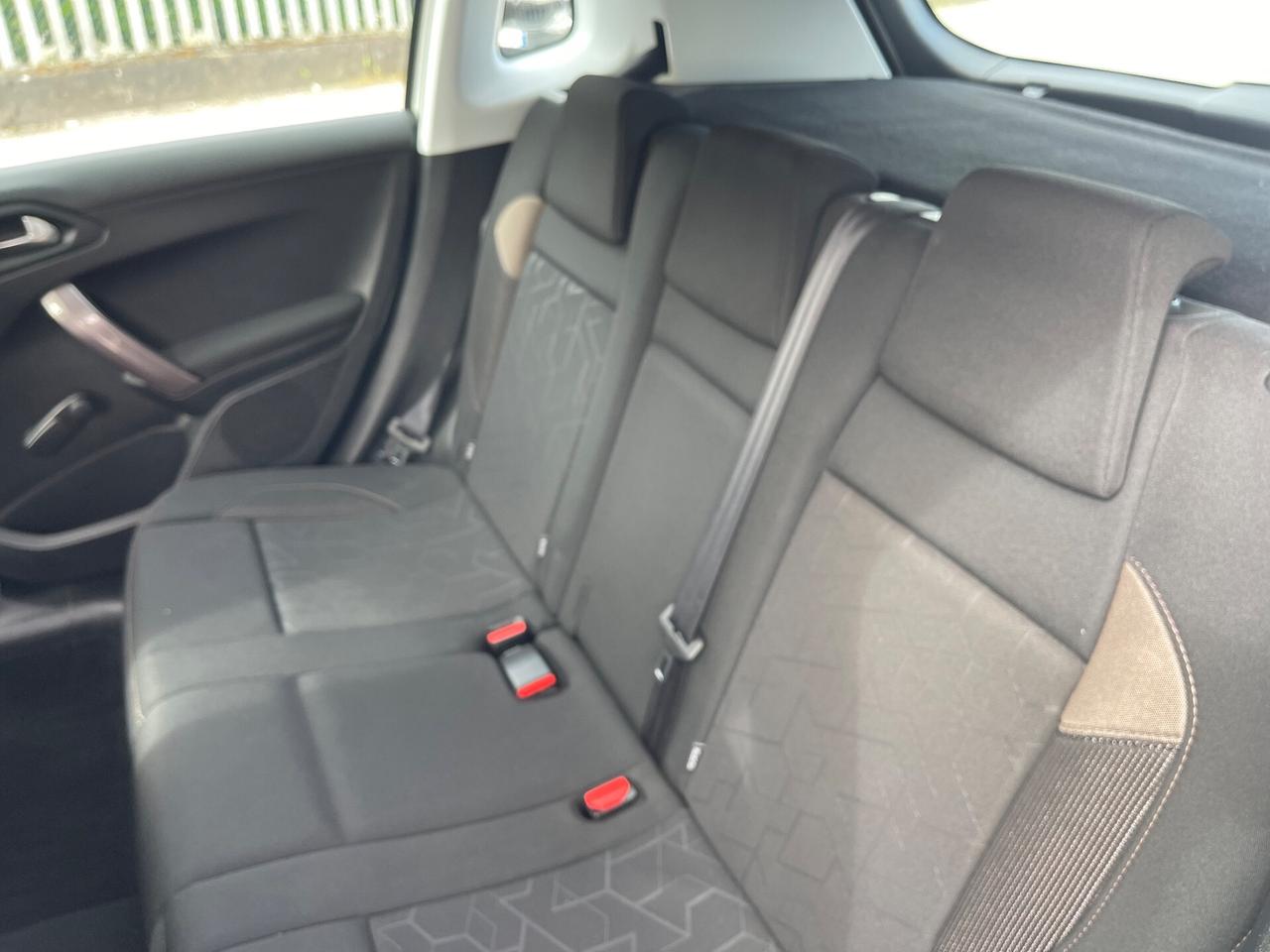 Peugeot 2008 Neopatentati