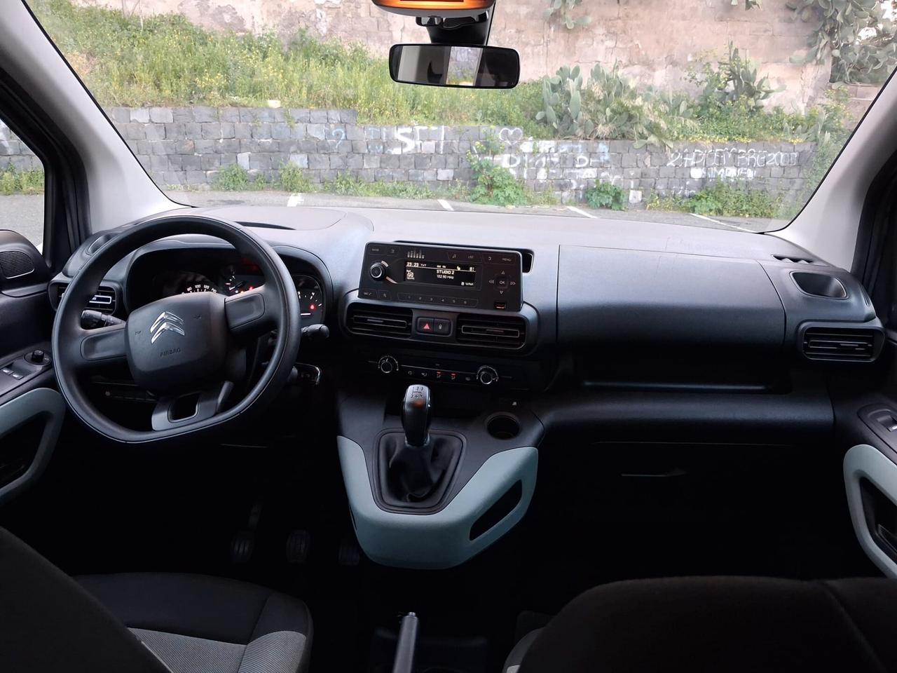 Citroen Berlingo Pianale ribassato con rampa disabili in carrozzina