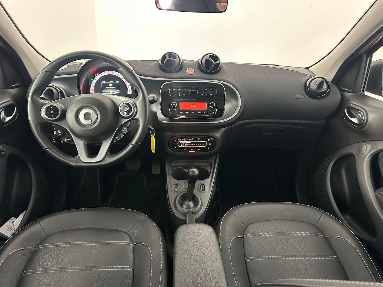 SMART FORFOUR PRIME AUTOMATICA 31.000 KM LED/PELLE/TETTO