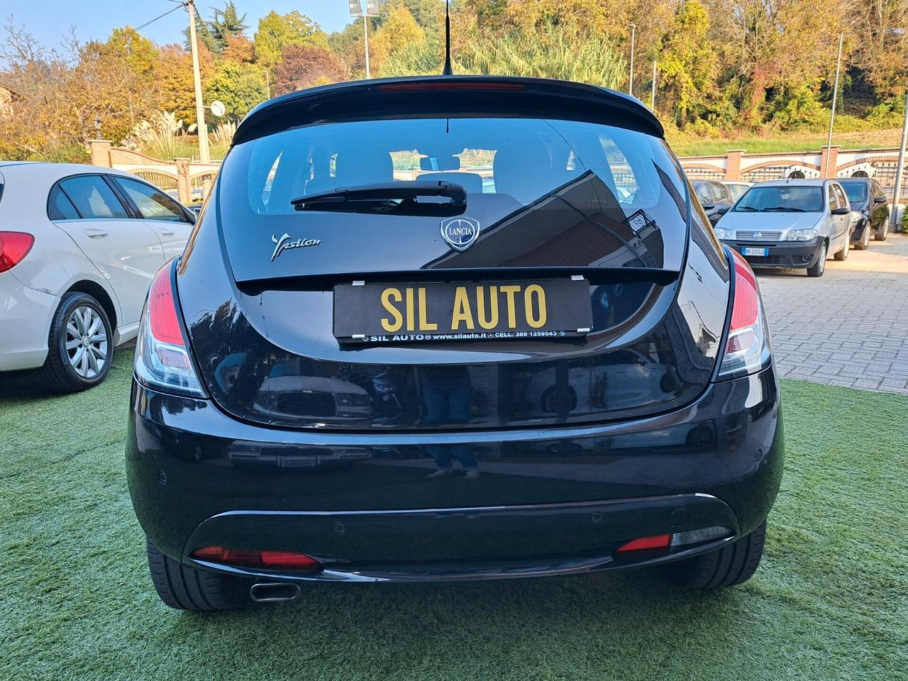 Lancia Ypsilon 1.2 BENZ 69 CV 5 porte Platinum /OK NEOPATENTATI /EURO6