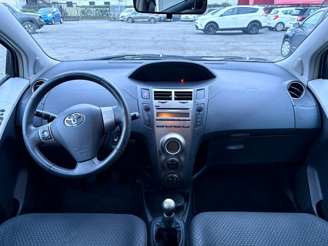Toyota Yaris 1.0 5 porte Sol