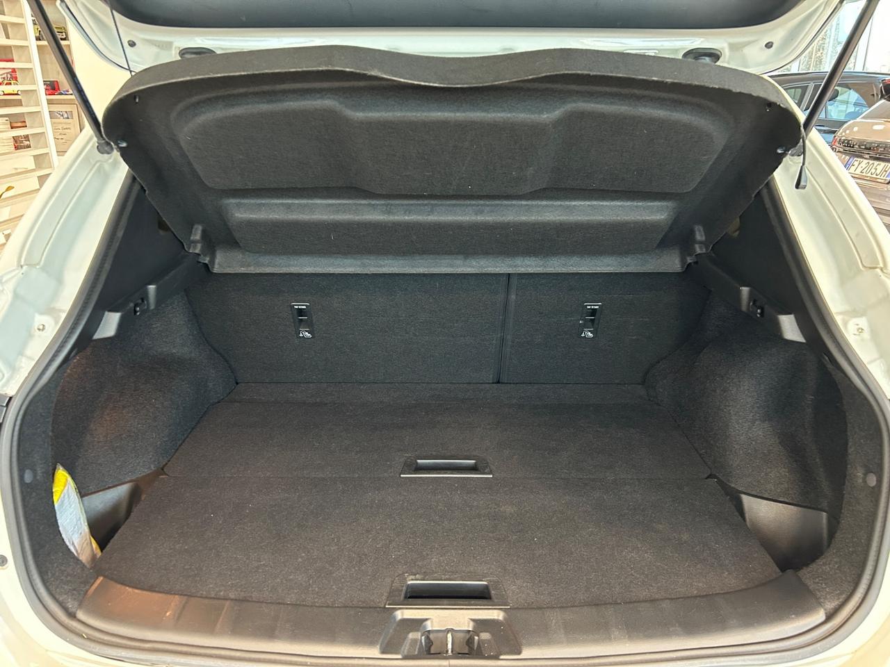 Nissan Qashqai 1.6 dCi 2WD N-Connecta Xtronic Neopatentati