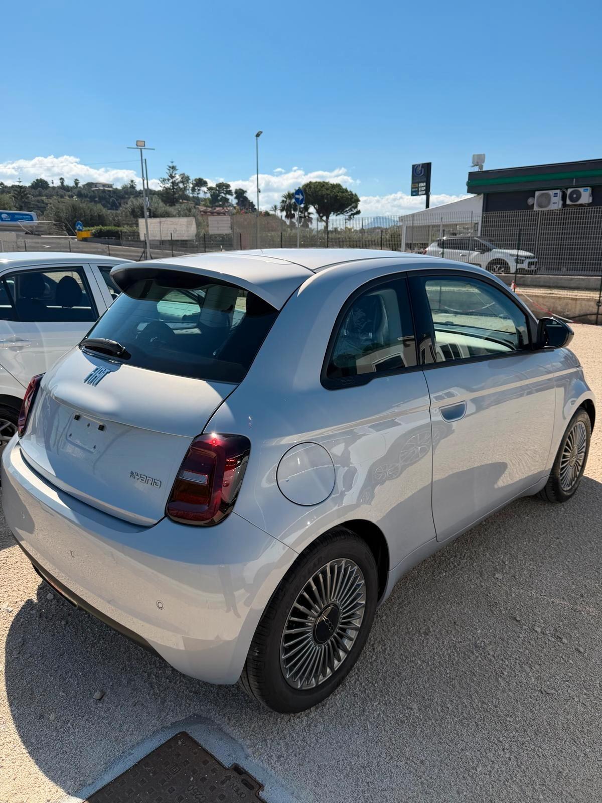 Fiat 500 Icon Hybrid