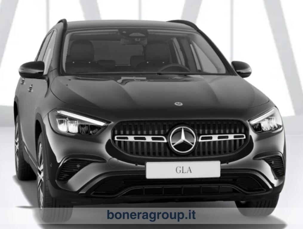 Mercedes GLA 180 180 D Progressive Advanced 8G-DCT