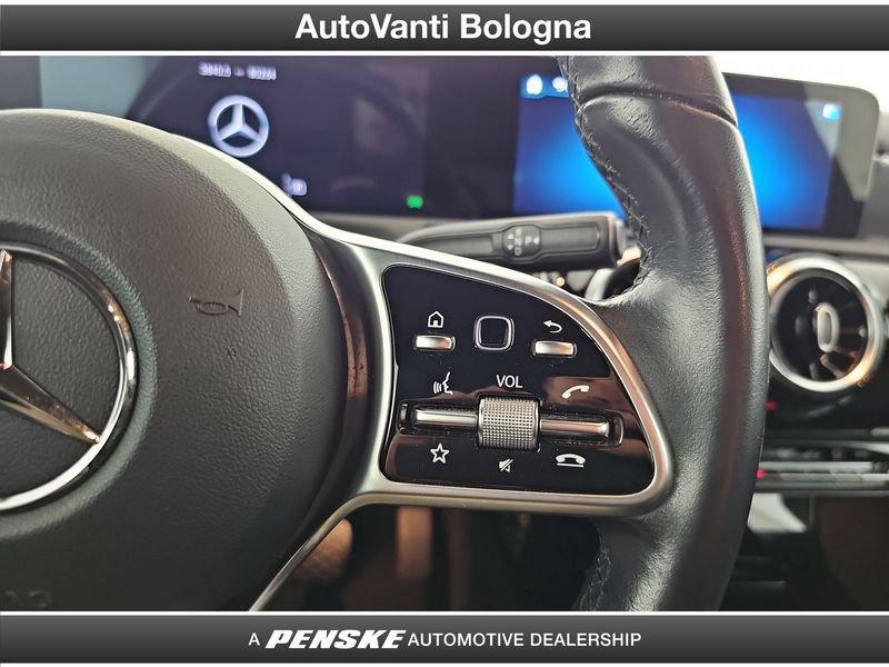 Mercedes-Benz CLA CLA Shooting Brake 180 d Night edition auto