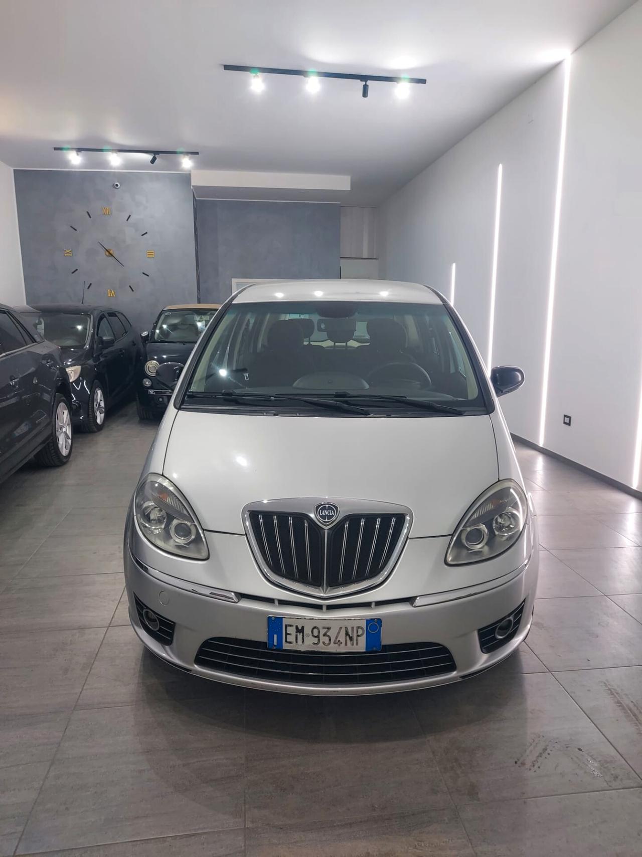 Lancia MUSA 1.3 Mjt 95 CV AVENUE 2012