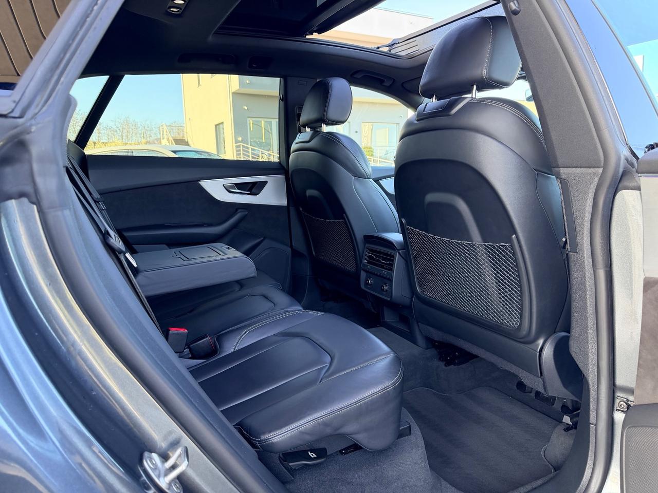 Audi Q8 45 TDI quattro 231cv s line no tasse