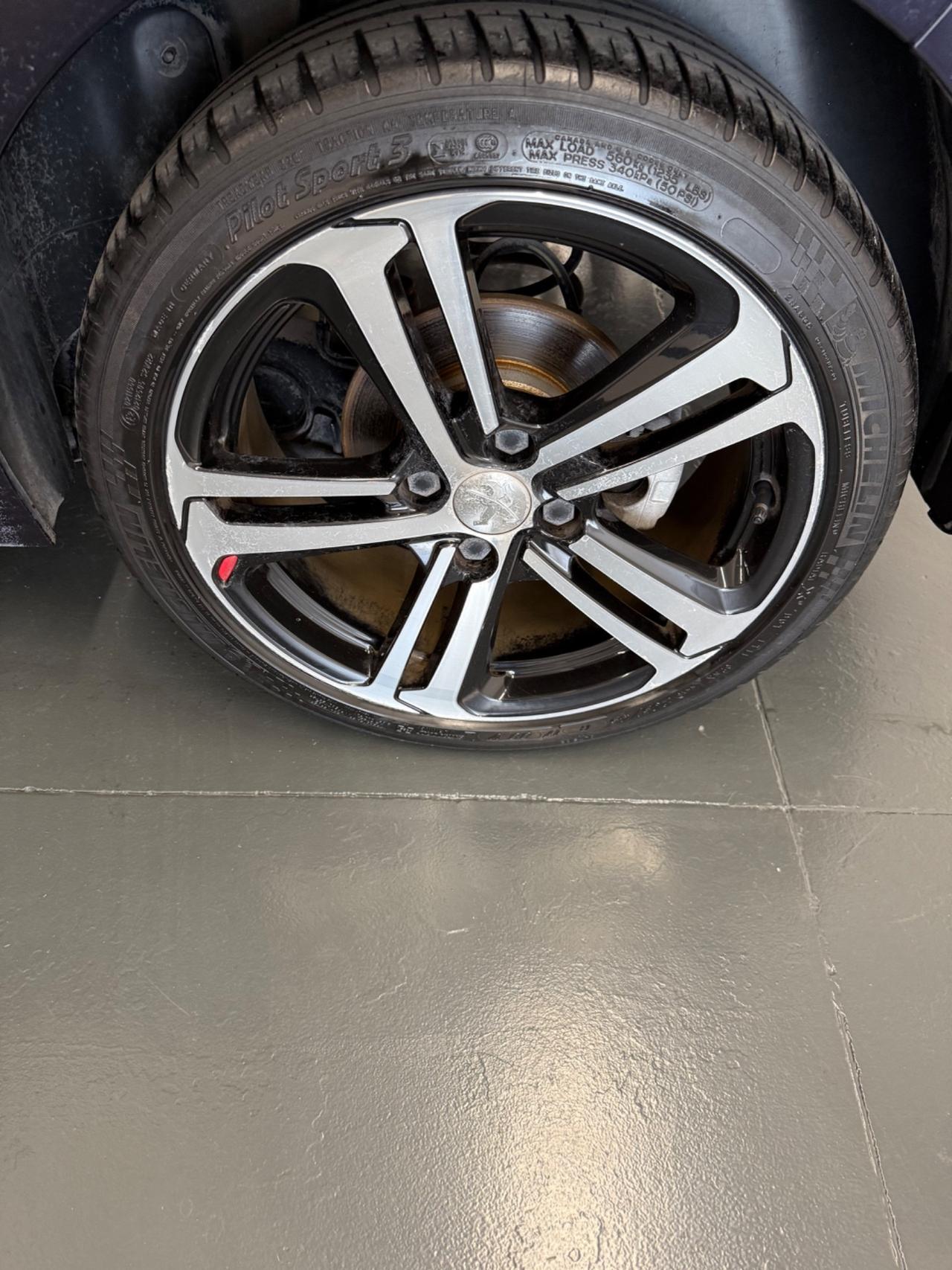 Peugeot 208 PureTech Turbo 110 EAT6 S&S 5 porte GT Line