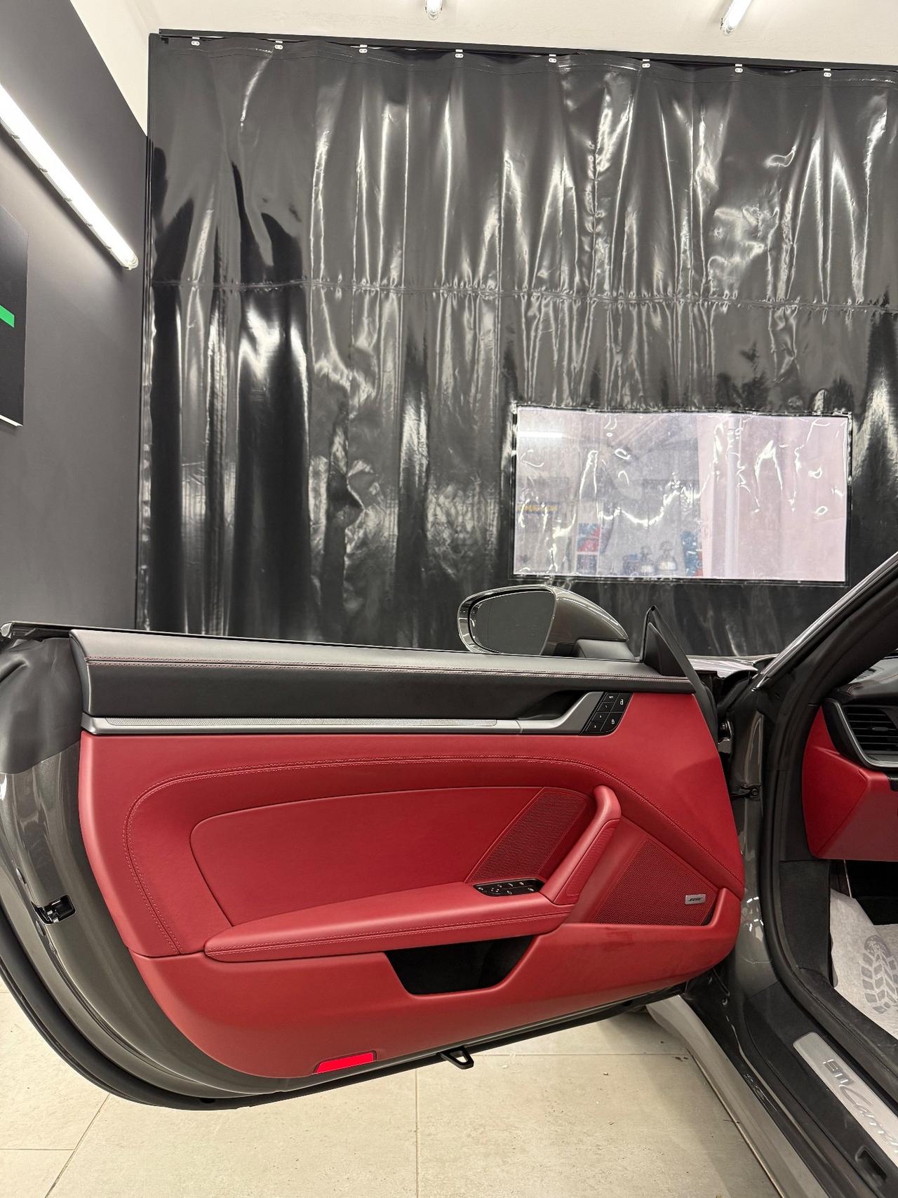 Porsche 911 992 Carrera 4S Cabriolet