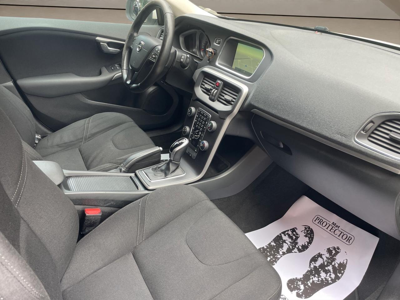 Volvo V40 SERVICE COMPLETO - AUTOMATICO