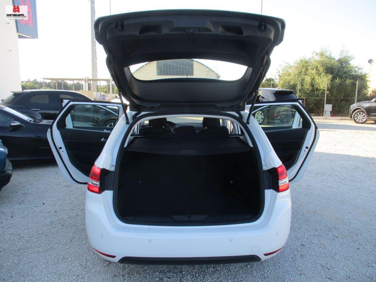 PEUGEOT 308 BlueHDi 130 EAT8 S&S SW GT Line-2020