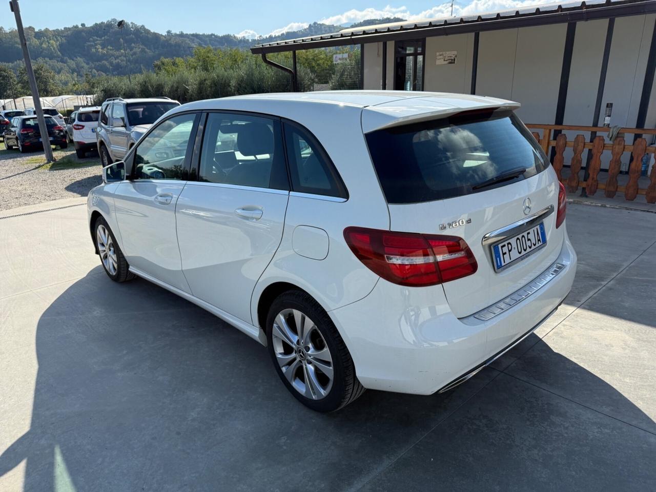 Mercedes-benz B 180 B 180 d Premium