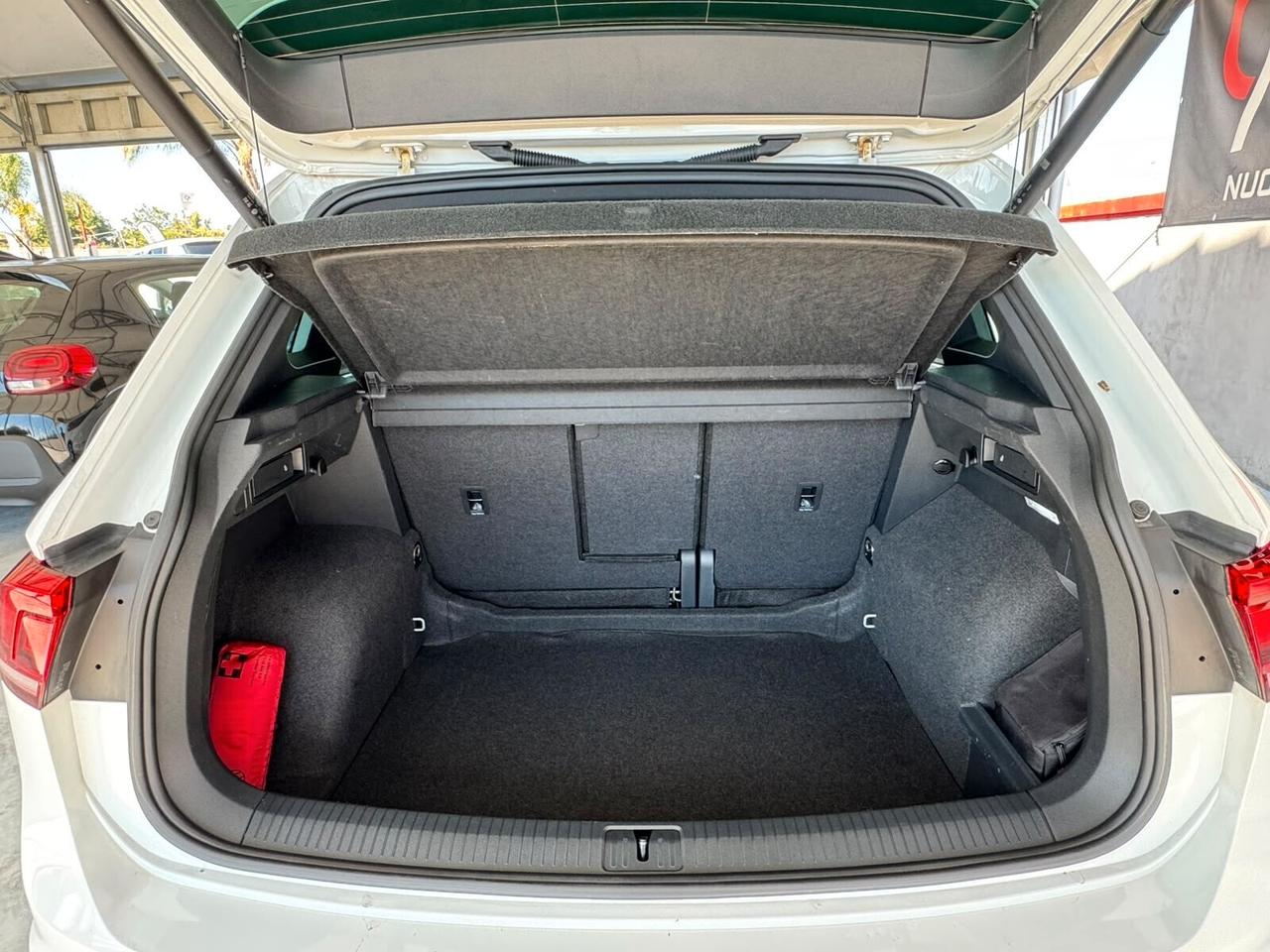 Volkswagen Tiguan 2.0 TDI 150 CV SCR DSG R-Line