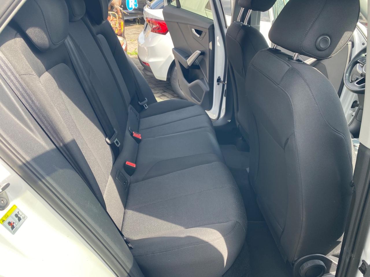Audi Q2 35 TFSI S tronic Business