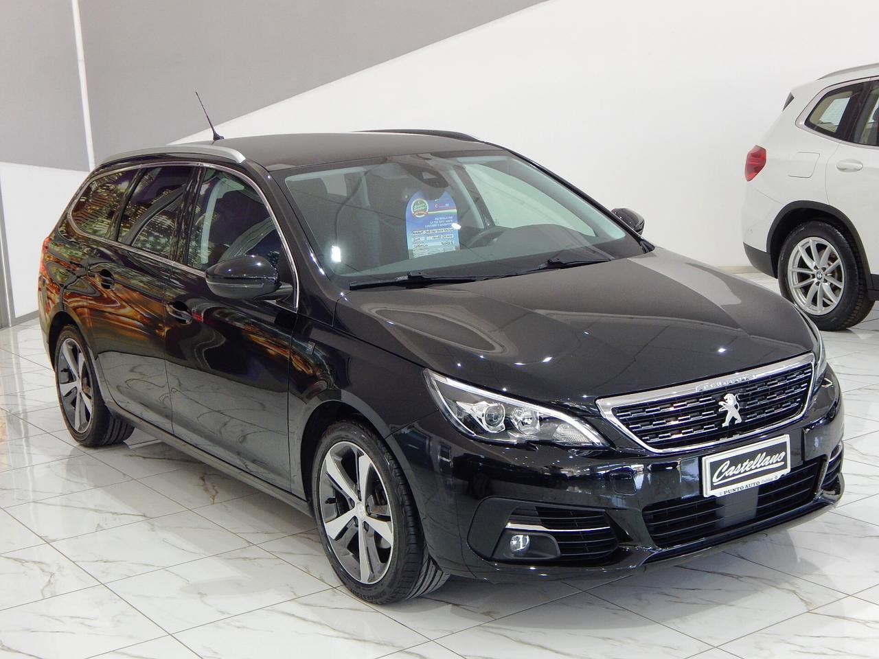 Peugeot 308 SW 1.5 bluehdi Tech Edition EAT8 TETTO-NAVI-PELLE