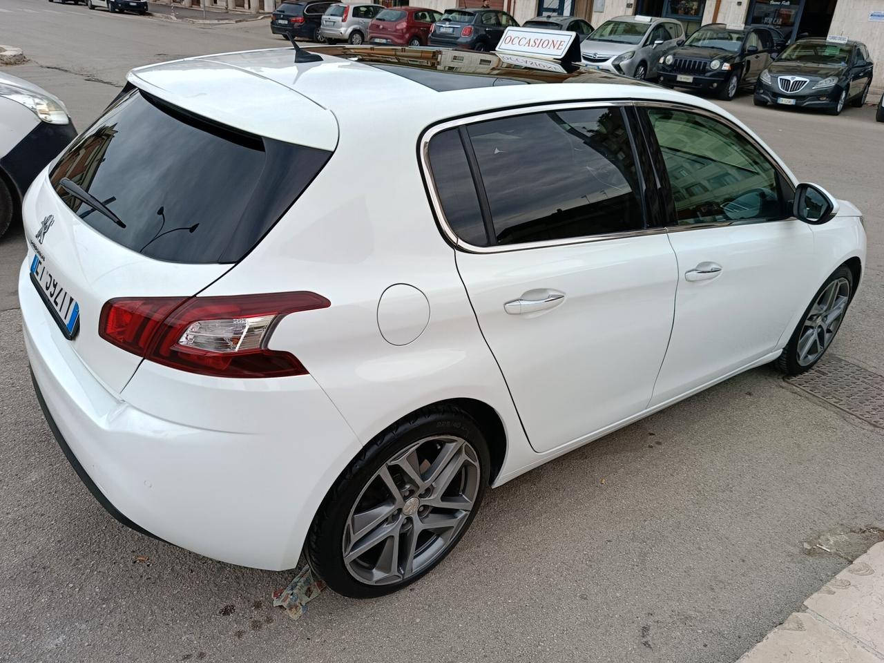 Peugeot 308 1.6 e-HDi 115 CV Stop&Start Allure