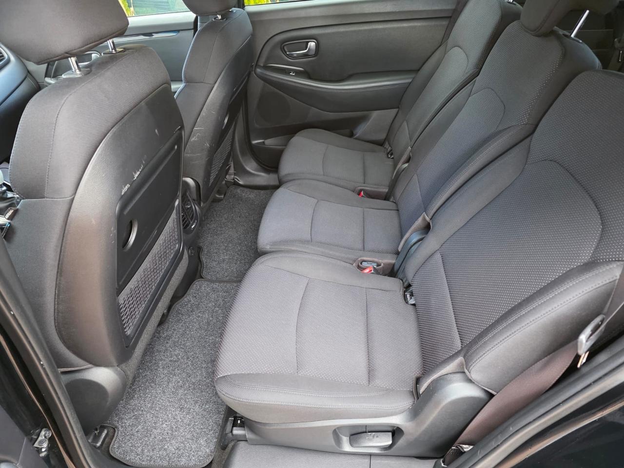 Kia Carens 1.7 CRDi 115 CV Class 7 posti