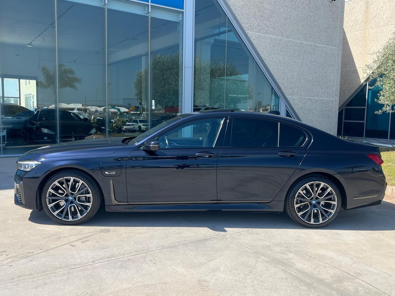 BMW 745 e Msport auto possibilità noleggio no scoring