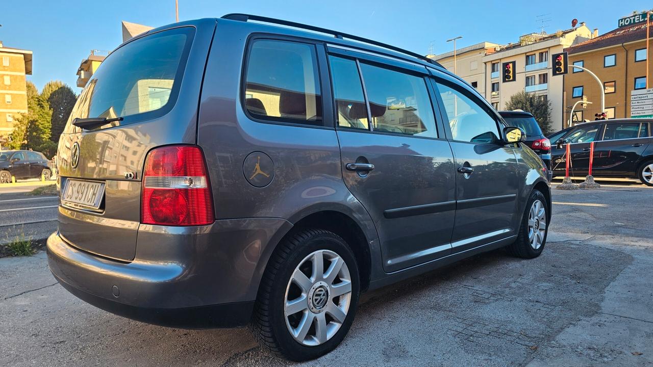 Volkswagen Touran 1.9 TDI 90CV Conceptline