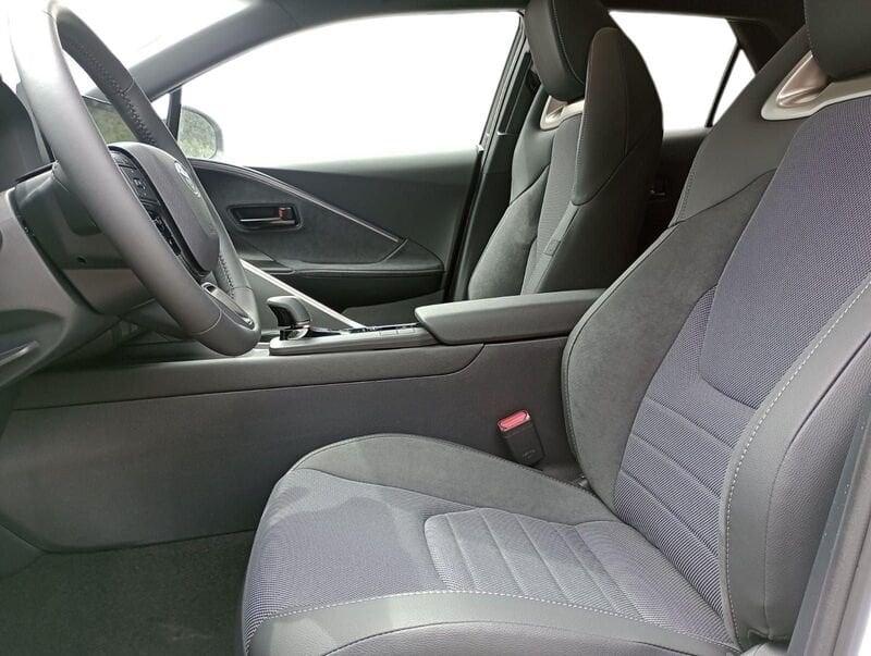 Toyota C-HR 1.8 HV Lounge