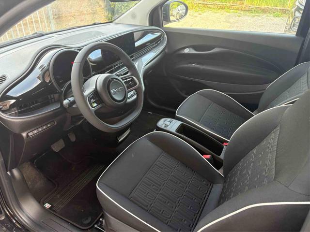 FIAT 500e Berlina 42 kWh
