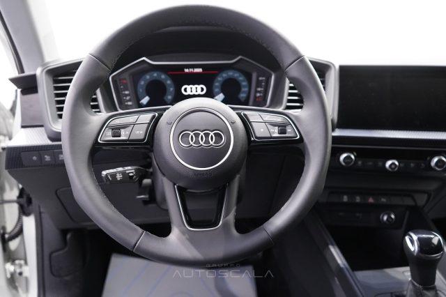 AUDI A1 allstreet 30 TFSI S-Tronic Identity Contrast