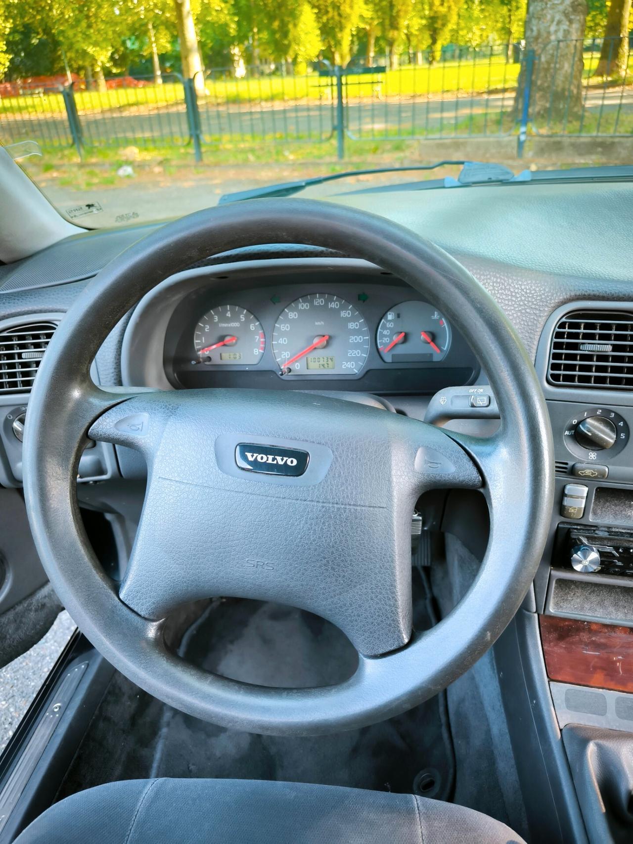 Volvo V40 2.0 16V cat
