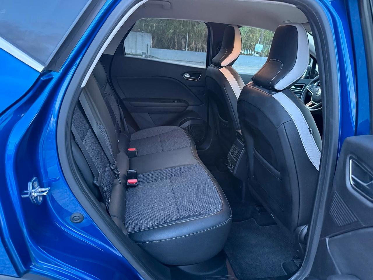 Renault Captur Plug-in Hybrid E-Tech 160 CV Intens
