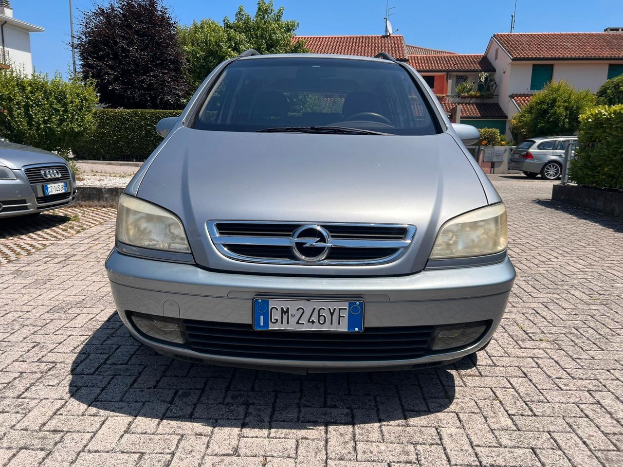 Opel Zafira 7 POSTI