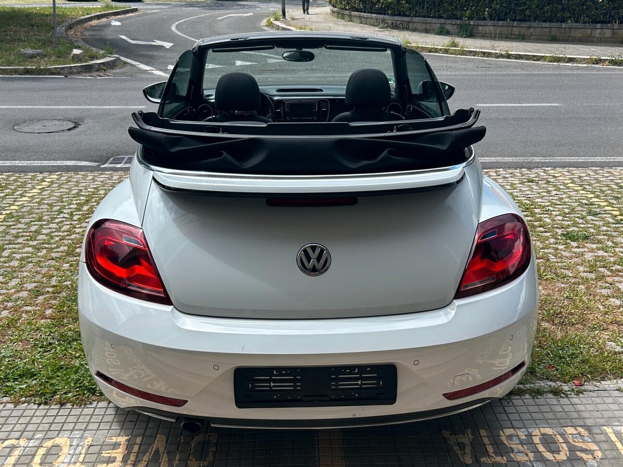 Volkswagen Maggiolino Cabrio /SOUND/Led/Navi/17''/Tagliandi uff