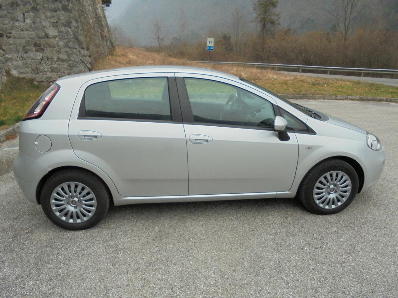 FIAT PUNTO EVO STREET 1.3 M-jet 5P - UNIPROPRIETARIO- NEOPATENTATI