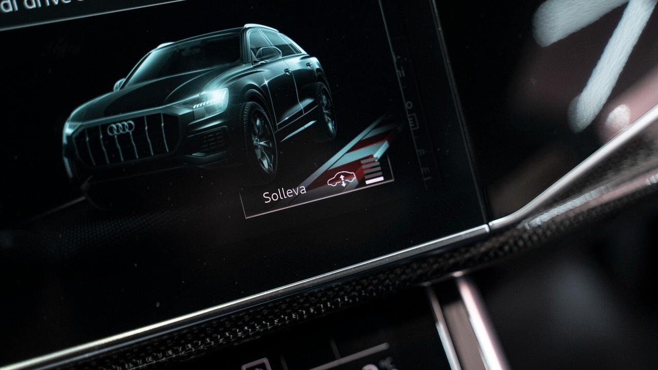 Audi SQ8 4.0 V8 TDI MHEV QUATTRO TETTO B&O CARBON PACK LUCI