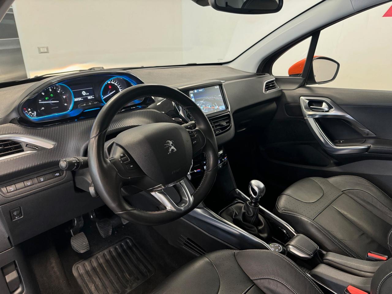 Peugeot 2008 BlueHDi 120 S&S Black Matt OPACO PELLE NAVI