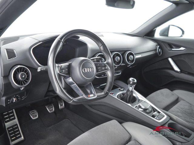 AUDI TT 1.8 TFSI S line