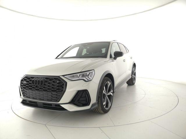 AUDI Q3 Sportback 35 2.0 tdi Identity Black quattro s-tro