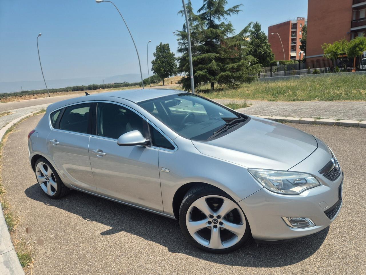 Opel Astra cosmo 1.4 Turbo 140CV 5 porte 2012