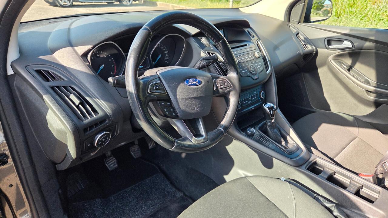 Ford Focus 1.6 120 CV GPL SW Titanium uni pro