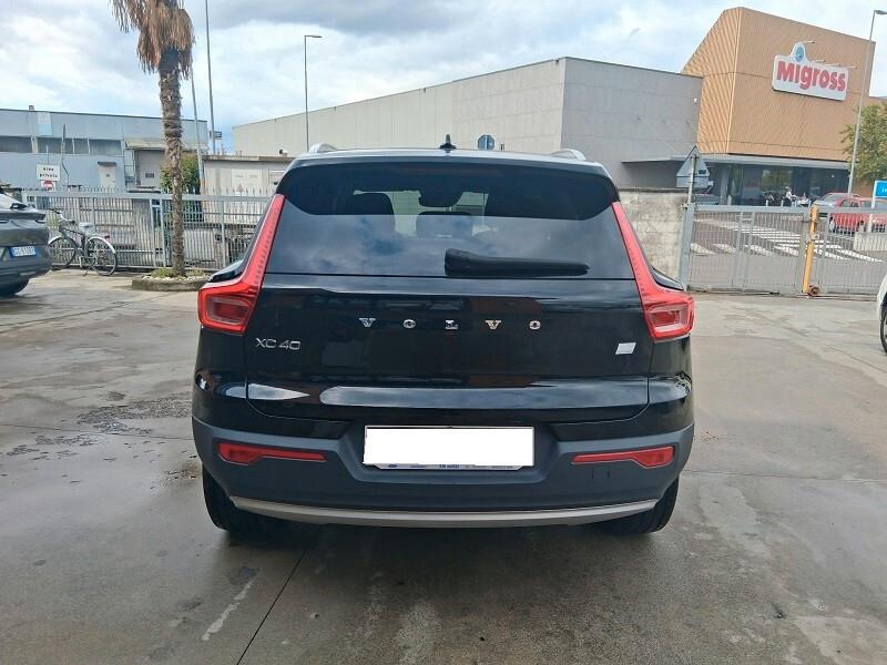 Volvo XC40 T4 Recharge Plug-in Hybrid 798)