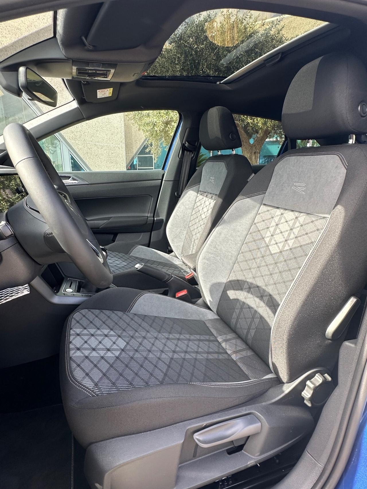 Volkswagen Taigo 1.0 tsi R-Line possibilità noleggio no scoring