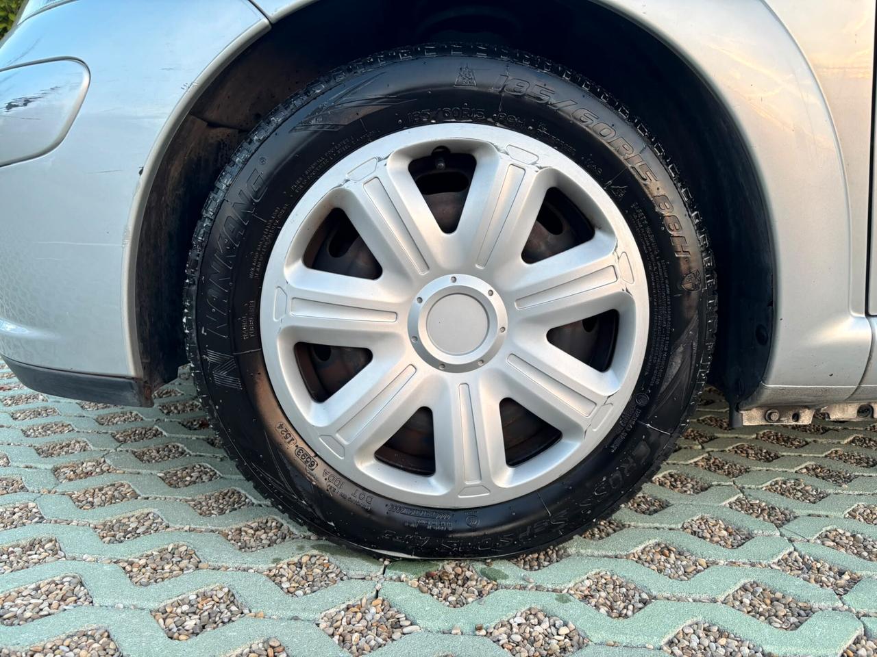 Citroen C3 1.4~GPL~NEOPAT~2009