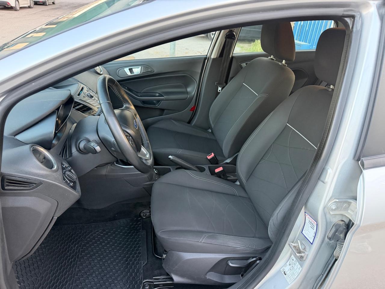 Ford Fiesta 1.2 benzina 60 cv 2014