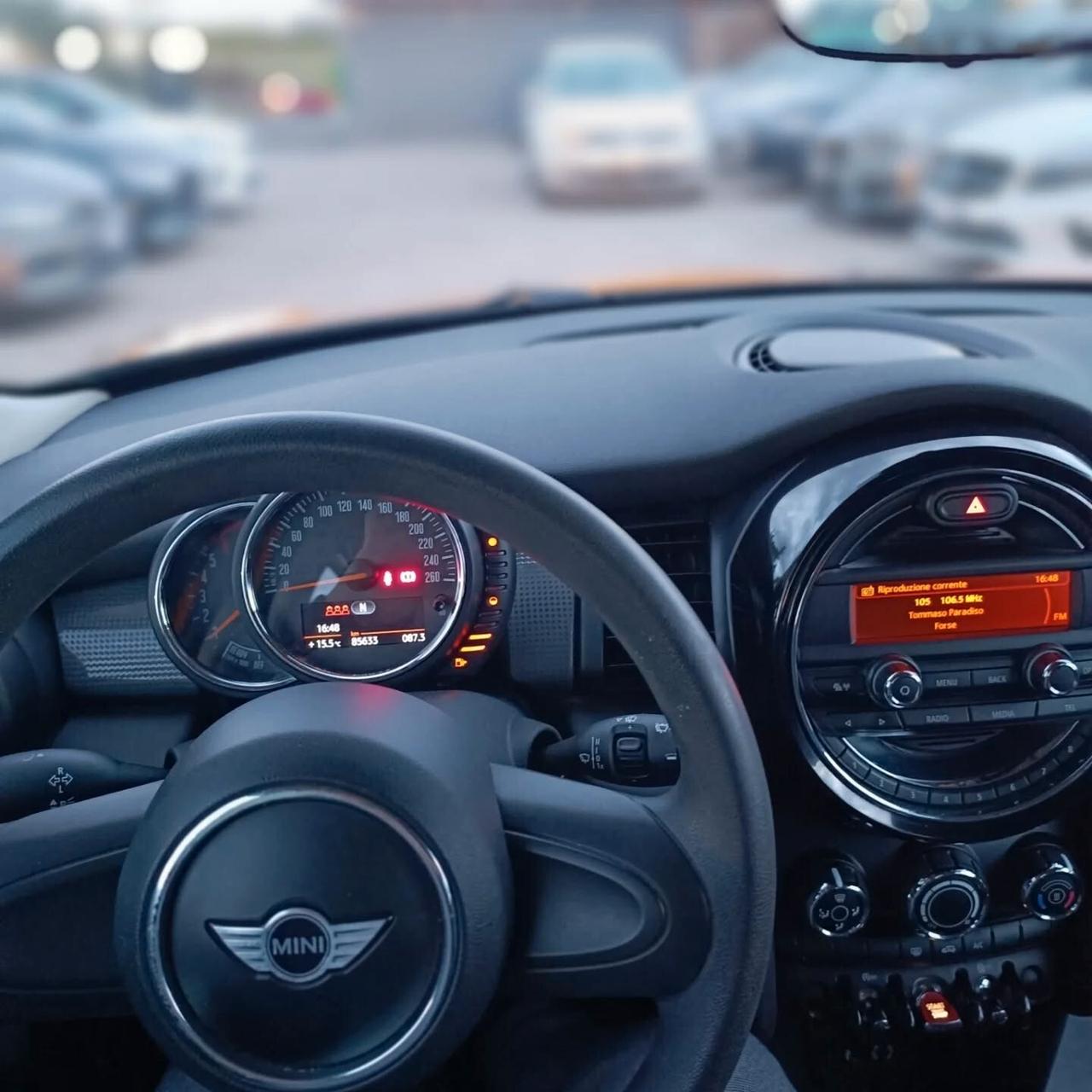 Mini 1.5 One D SOLI 85.000KM BLACKPACK