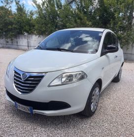 Lancia Ypsilon 1.2 69 CV 5 porte S&S Platinum