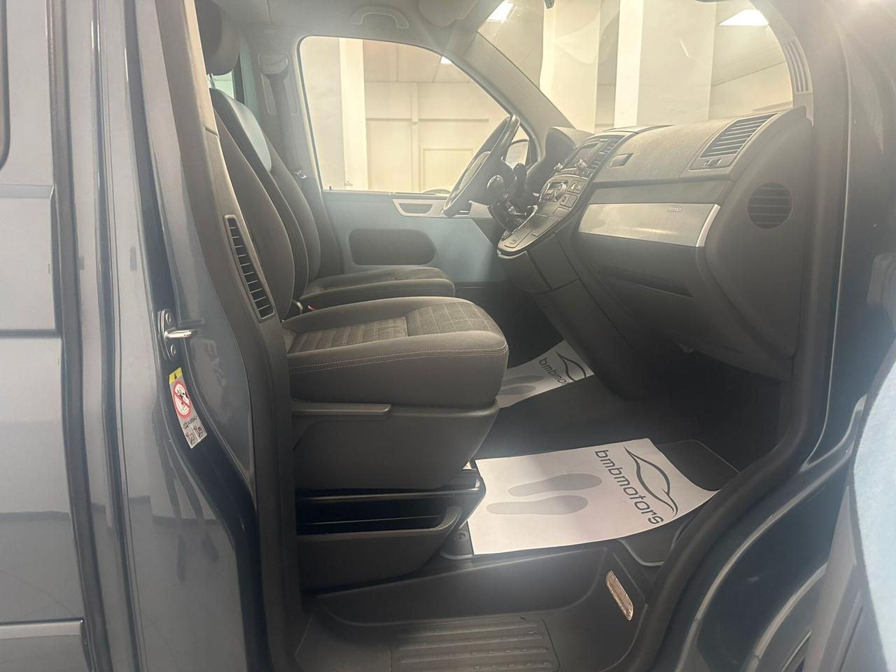 Volkswagen Multivan 2.5 TDI/174CV Highline