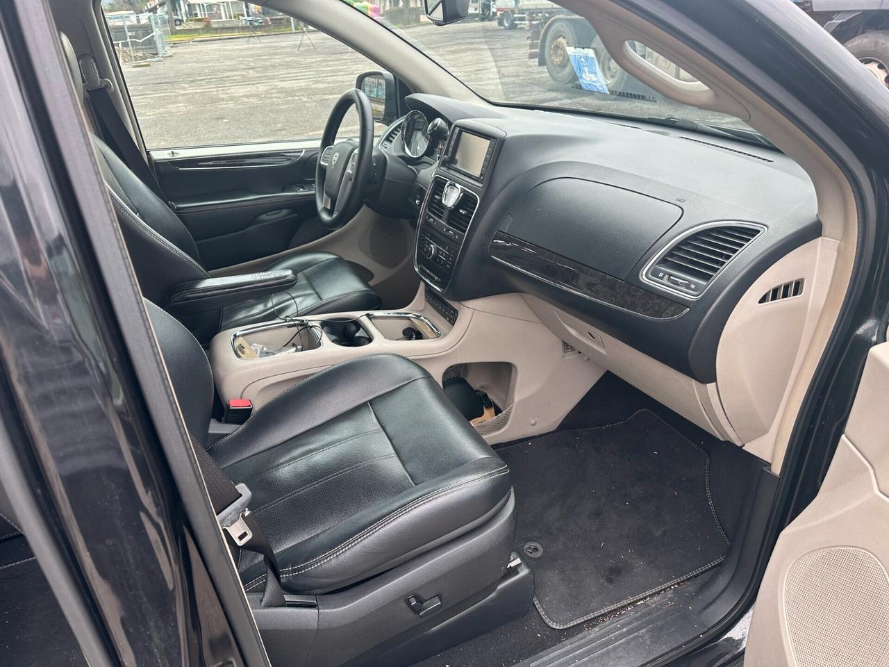 Lancia Voyager 2.8 Turbodiesel Gold 163 CV