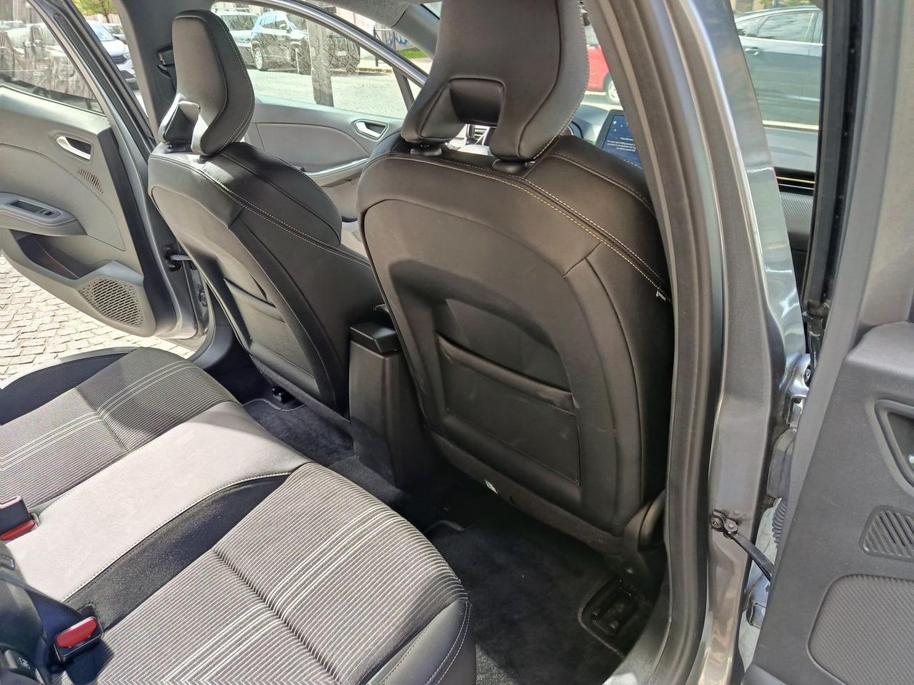 Renault Clio 1.6 E-TECH 145 Techno #7134