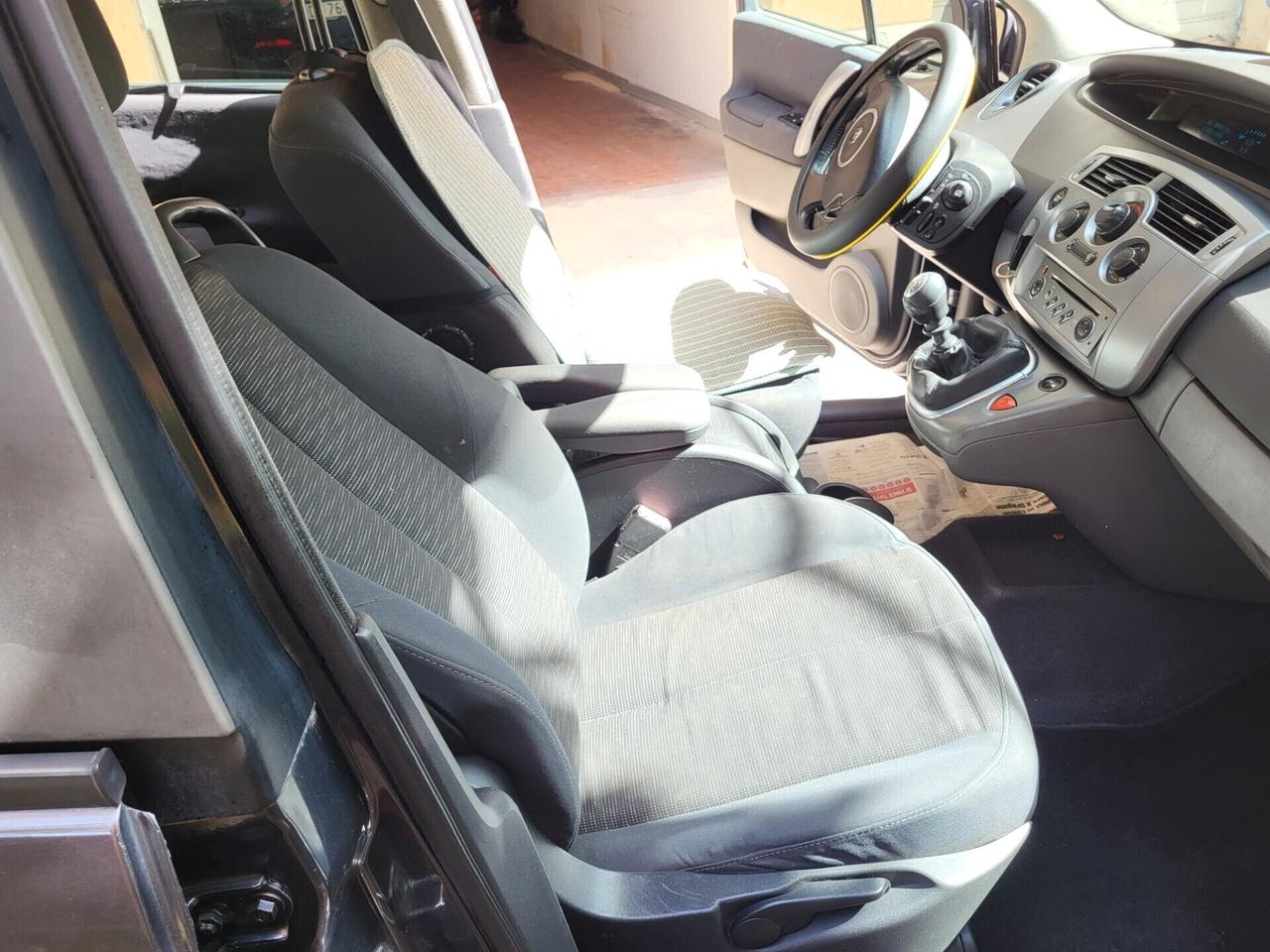 RENAULT SCENIC 1,5 dCi-TAGLIANDO NUOVO