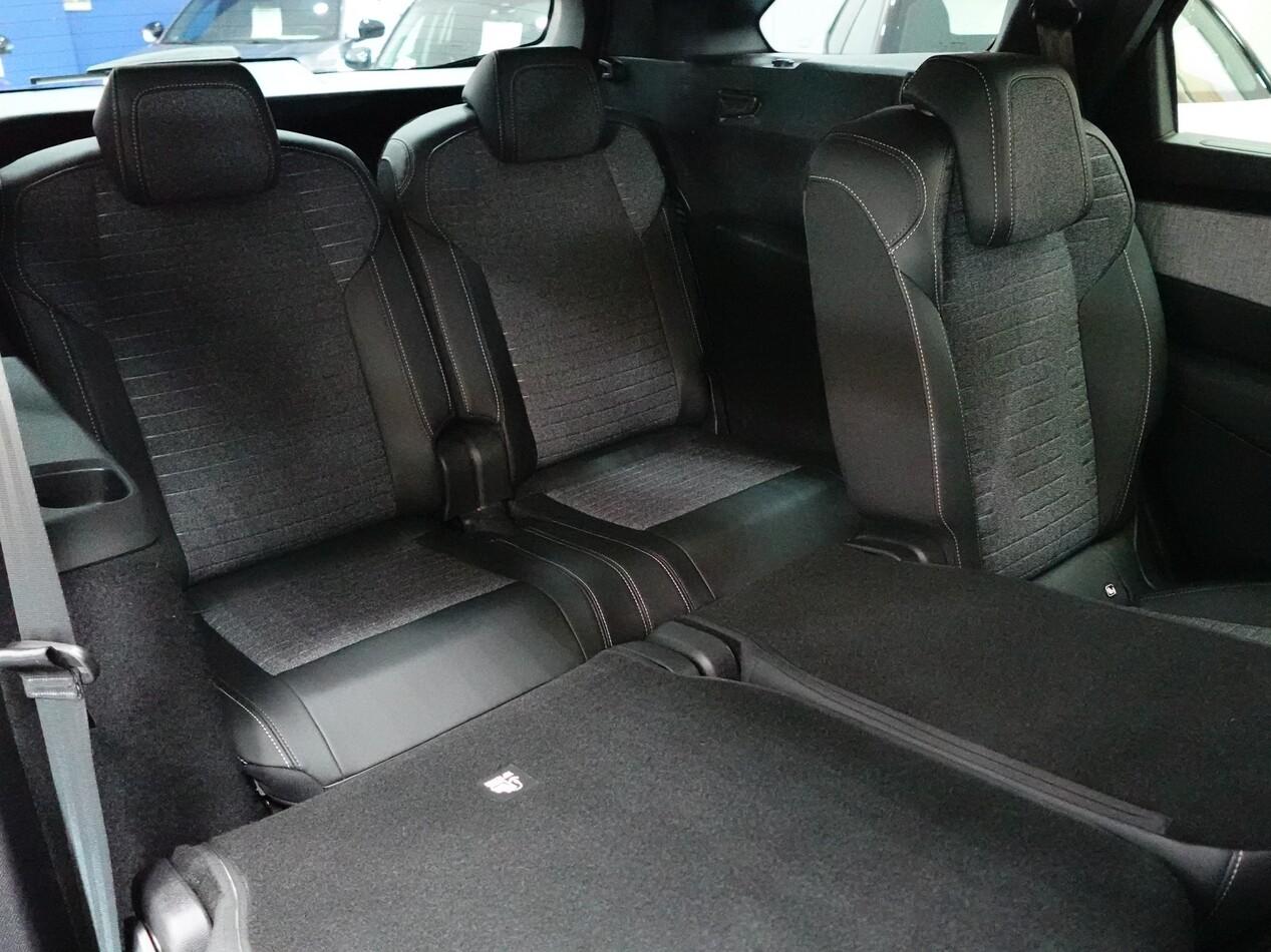 Peugeot 5008 1.2 HYBRID 145 CV E-DCS6 ALLURE 7 POSTI