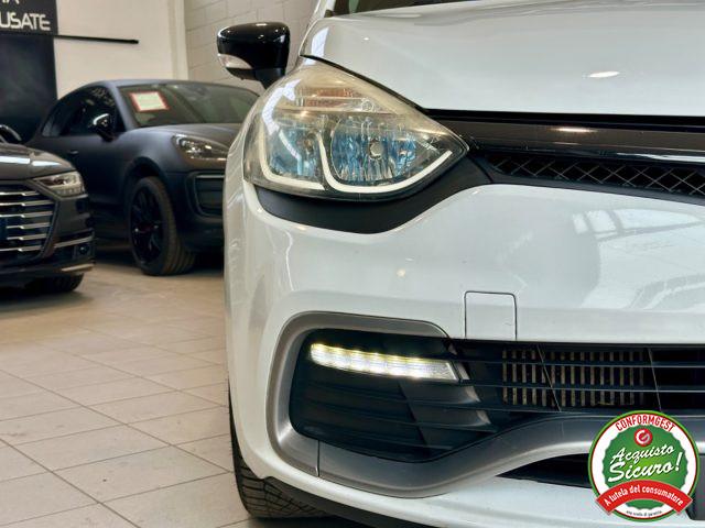 RENAULT Clio 1.6 T 200CV EDC R.S.