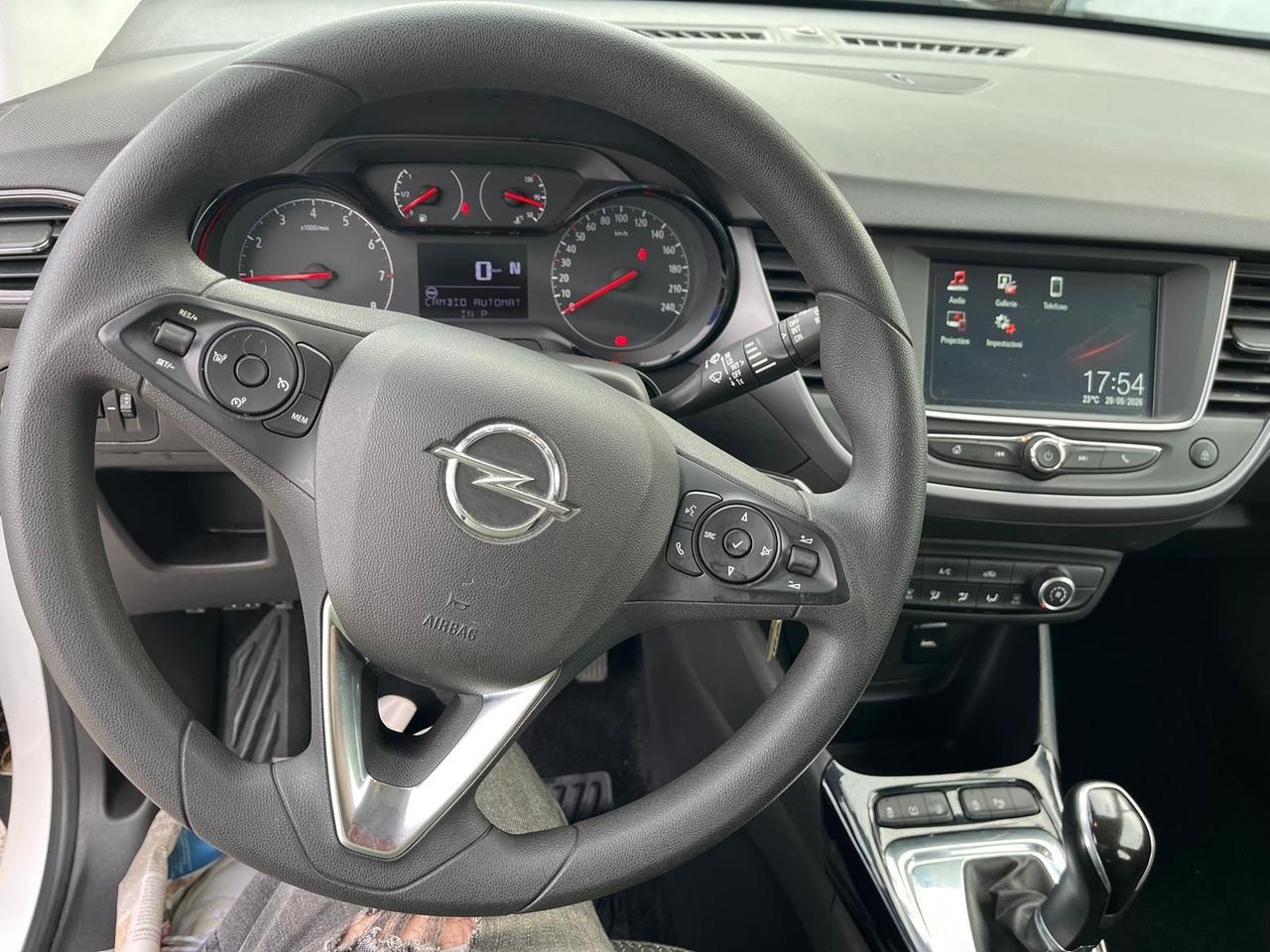 Opel Crossland X -1.2 turbo/benz-c.autom-03/2019